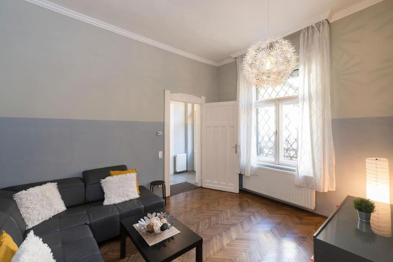 Vaci Street Apartments Budapest Exteriör bild